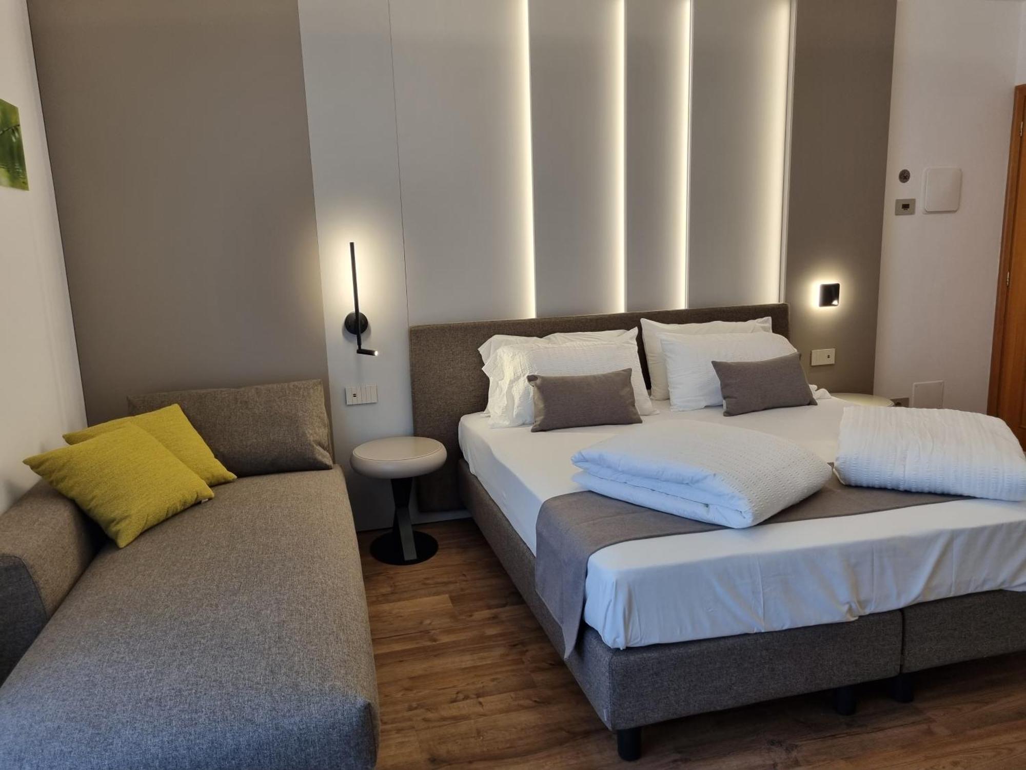 Hotel Pace Brenzone sul Garda Exterior photo